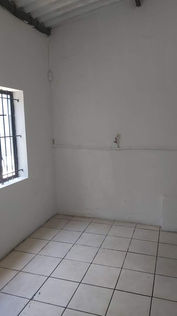 To Let commercial Property for Rent in Sidwell Eastern Cape